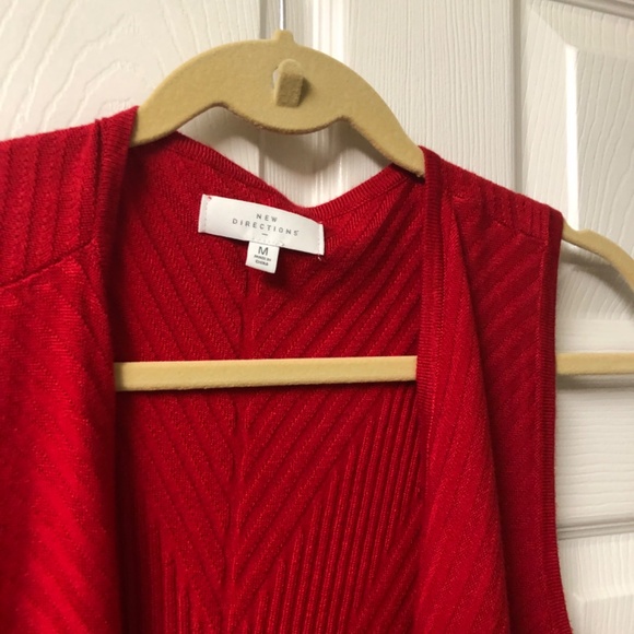Ladies red sweater vest - Picture 3 of 3